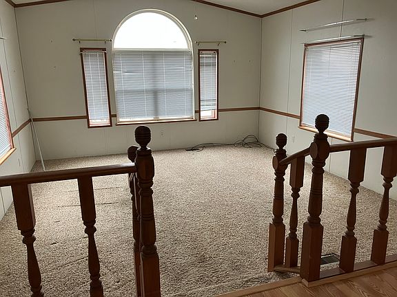 2nd image of 1786 Eagleview Dr