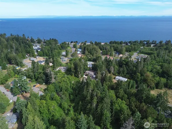 999 Largent Lane, Port Angeles, WA 98362