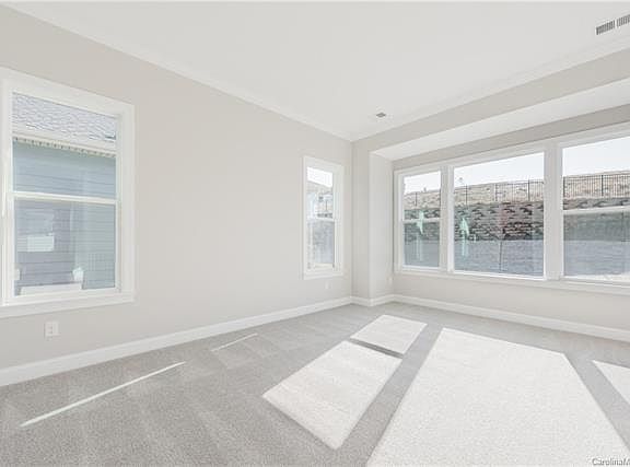 4th image of 4879 Looking Glass Trl #594