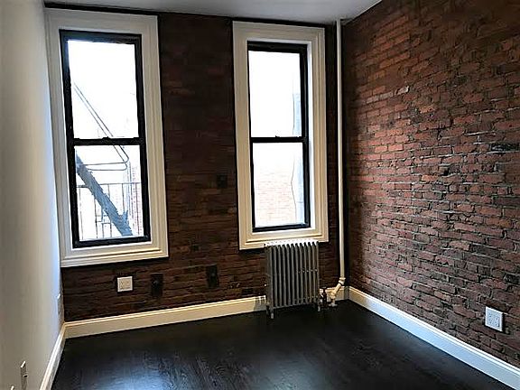 4th image of 352 Bedford Ave APT 3R