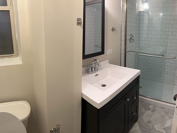 3rd image of 4420 N Lockwood Ave #1BN