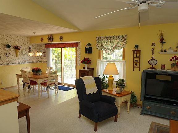 2nd image of 7301 Ashton Villa