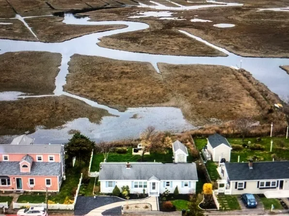 260 Ridge Rd, Marshfield, MA 02050