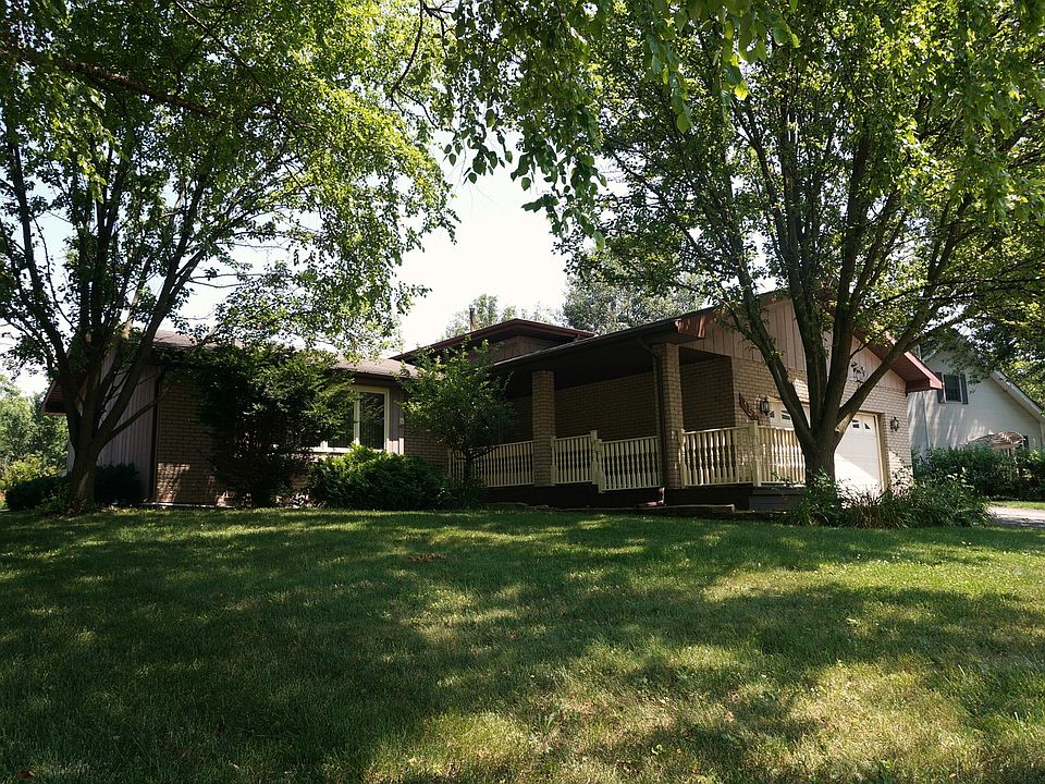1st image of 153 Aspen Dr