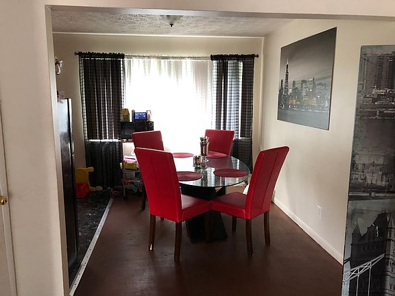 3rd image of 2859 Orland Ave