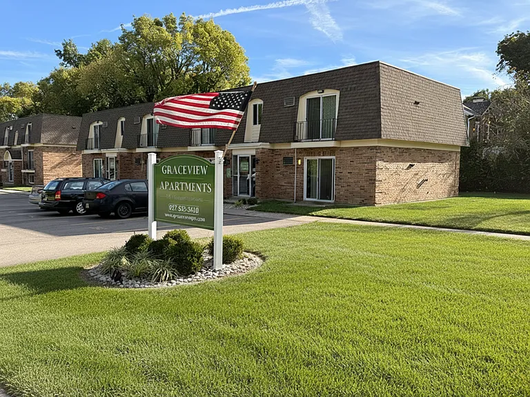 Graceview — Photo 25