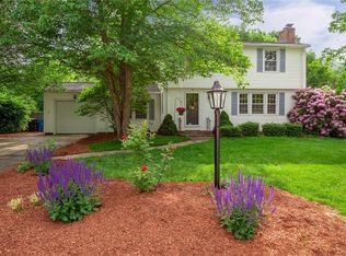 42 Sleepy Hollow Dr, Cumberland, RI 02864