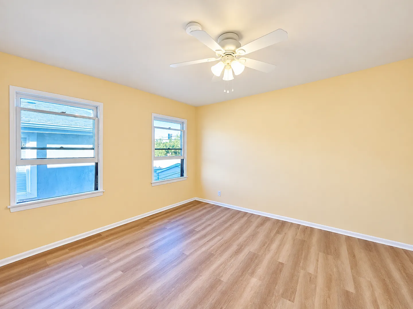 2116 Ridgeley Apartments — Photo 4