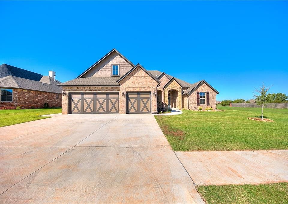 1st image of 3301 SW Chesterfield Pl