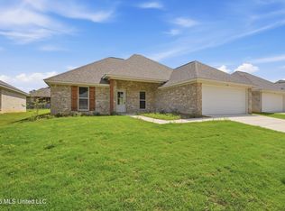 525 Stone Brook Pl, Brandon, MS 39042