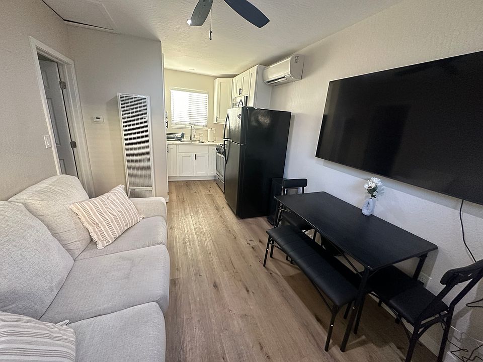 1st image of 2819 Croft Dr #2
