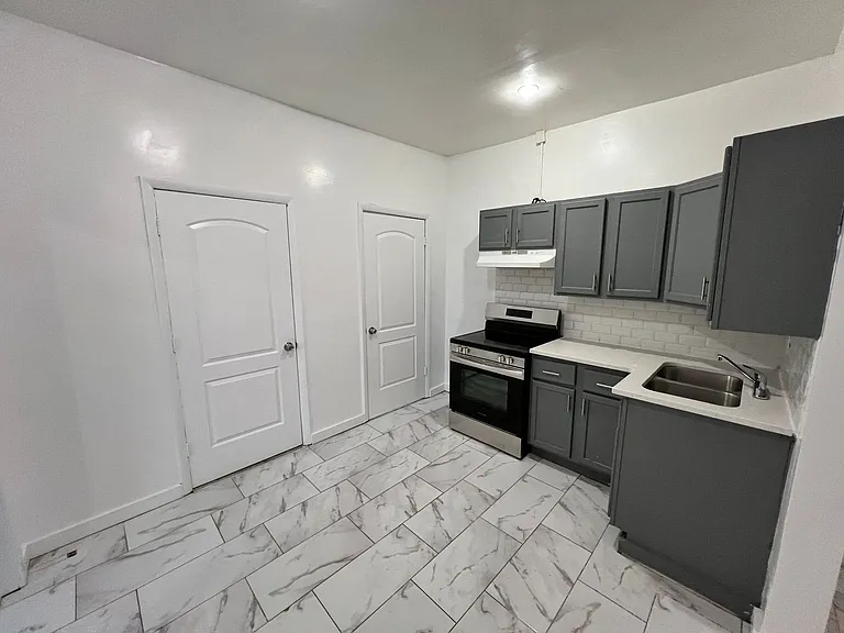 609 Fremont Ave #A — Photo 5