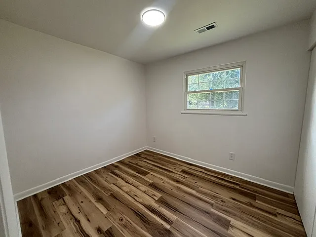 3 bed, 1353 sqft, $1,500 — Photo 4