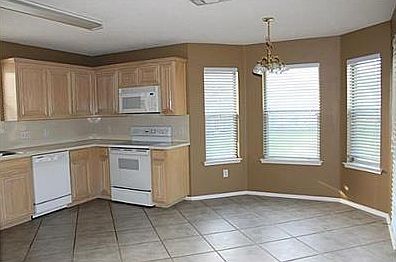 5th image of 323 Mesquite Hill Dr