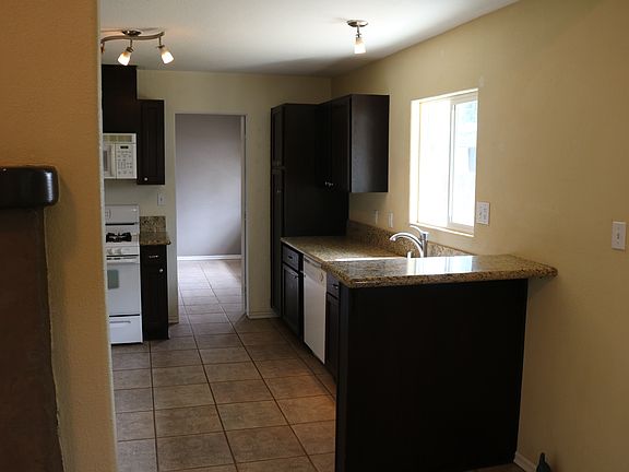 5th image of 33050 Washington St