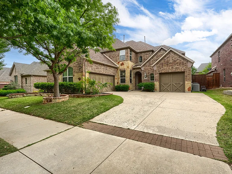 14839 Story Ln — Photo 1