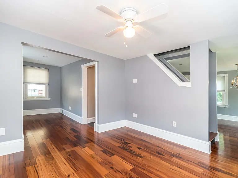 2477 Walnut St — Photo 30