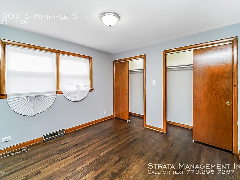 7906 S Whipple St #1 — Photo 6