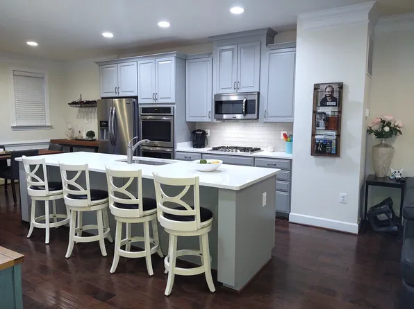 3681 Ambrose Hills Rd, Falls Church, VA 22041