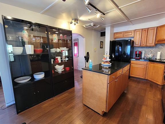 5th image of 501 Jade Ln