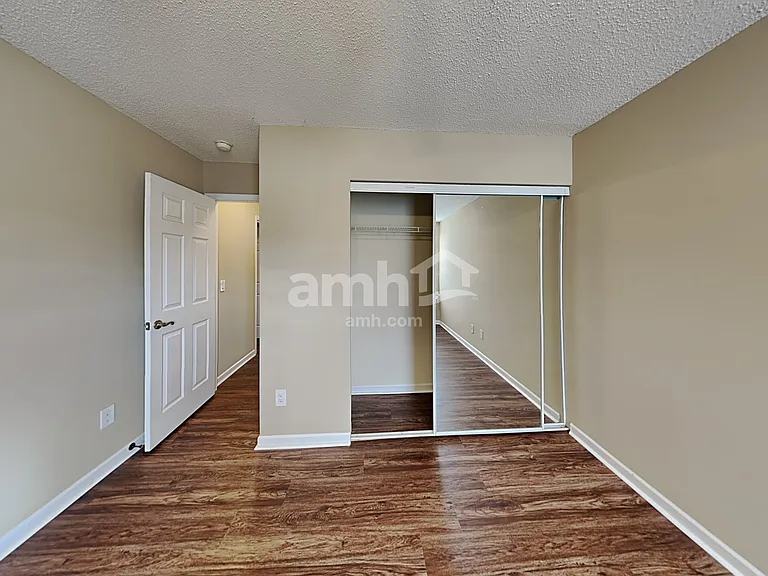 8836 Laurel Run Dr — Photo 20