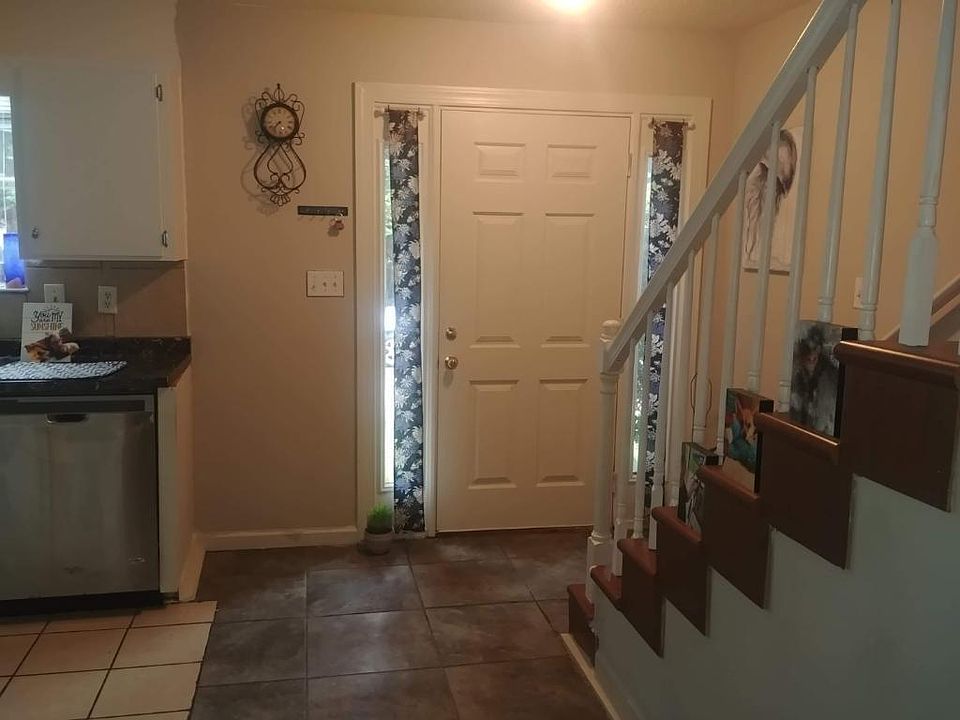 2nd image of 1155 14th Ave S APT J