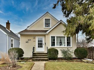 8989 Chestnut Ave, River Grove, IL 60171