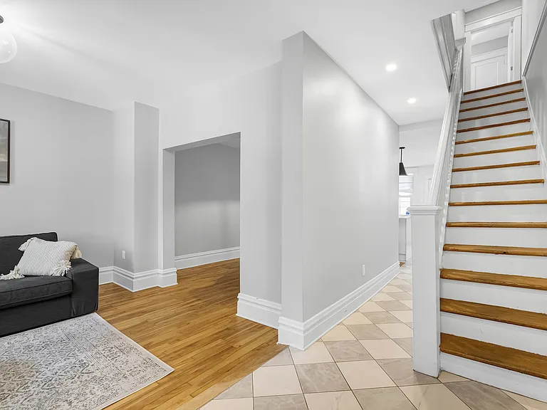 117 Hopewell Ave — Photo 14