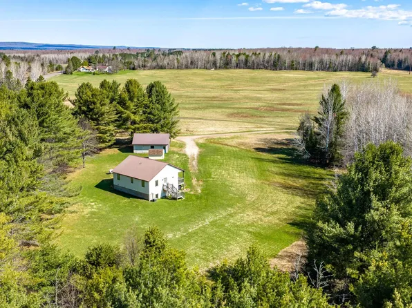 33490 Tapiola Rd, Pelkie, MI 49958