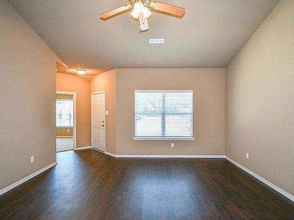 3rd image of 6416 Amalie Dr