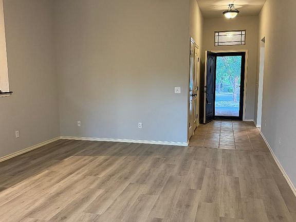 2nd image of 18517 Agua Dr
