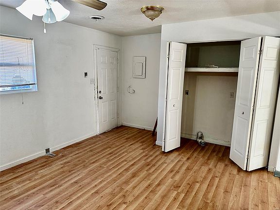 4th image of 811 Saint Thomas Ln