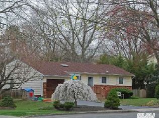 4 Mildred Ct, Nesconset, NY 11767