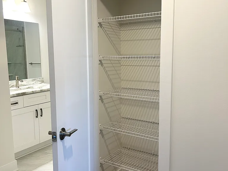 57 Monroe Ave #4 — Photo 12
