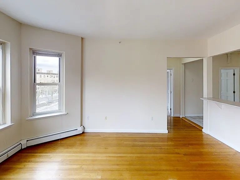 1405 Beacon St #5 — Photo 9