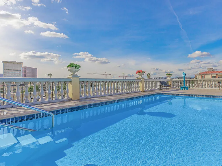SWIM WITH A VIEW
