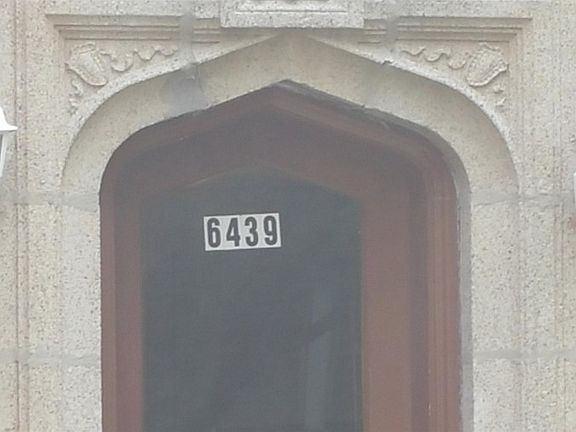 2nd image of 6439 N Claremont Ave
