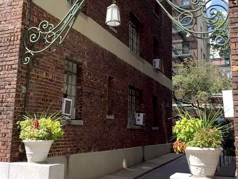 72 Barrow St #4C — Photo 7