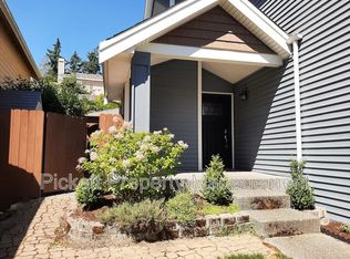 11027 Pansy Pl NW, Silverdale, WA 98383