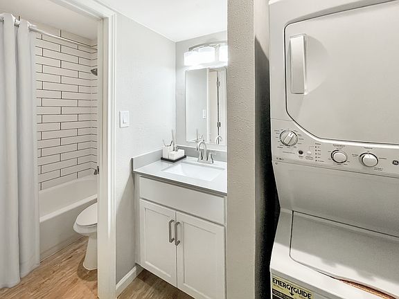 5th image of 4400 1/2 Avenue B #109