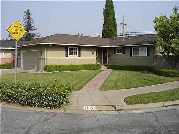 2nd image of 1705 Lollie Ct