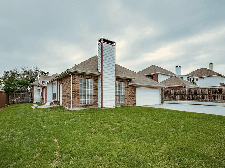 3306 Ashleaf Dr — Photo 10