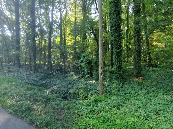 2729 Emerald Dr, Jonesboro, GA 30236