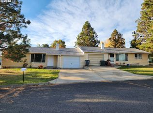 1902 Taurus Ave, La Grande, OR 97850
