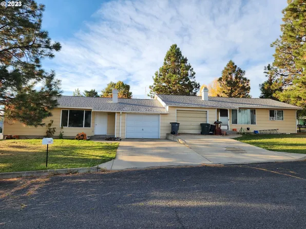 1902 Taurus Ave, La Grande, OR 97850