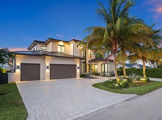 933 Allamanda Dr, Delray Beach, FL 33483