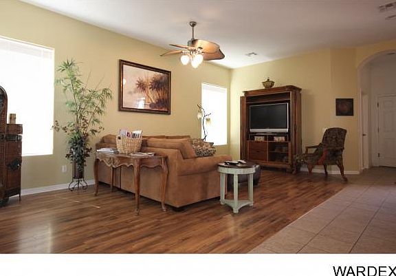 5th image of 2916 Esmerelda Dr