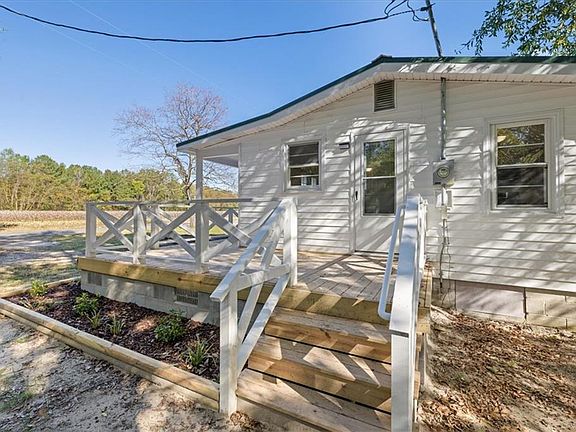 4th image of 32399 Rochelle Swamp Rd