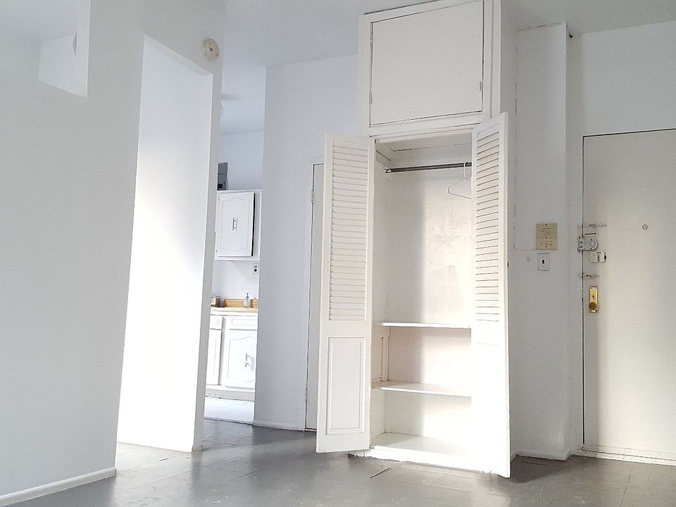 1st image of 224 Elizabeth St APT 6
