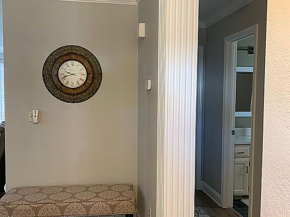 Entry way looking east